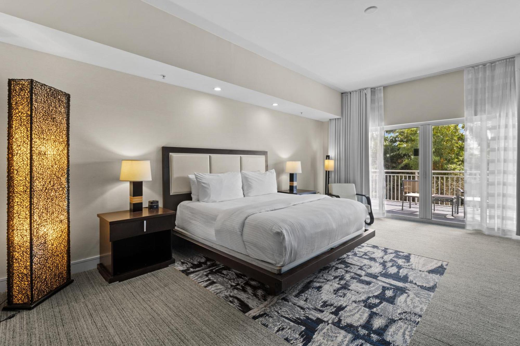Provident Doral At The Blue Hotel Exterior photo