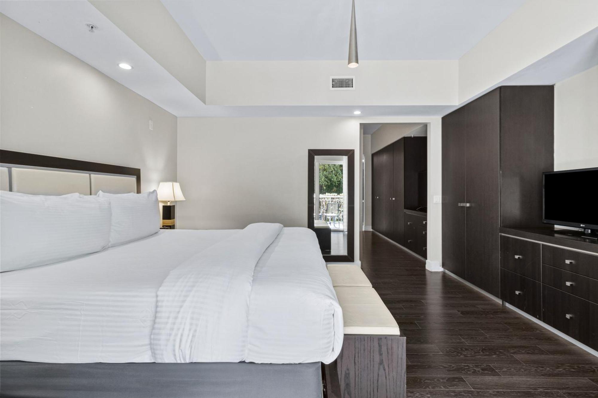 Provident Doral At The Blue Hotel Exterior photo
